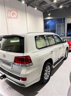 تويوتا لاندكروزر